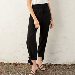 Lulu's Black Joggers Pants